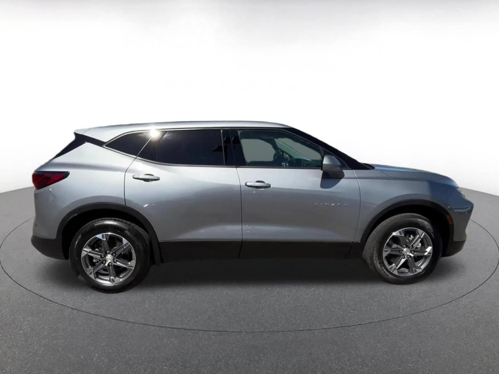 Thumbnail: 2025 Chevrolet Blazer - 16
