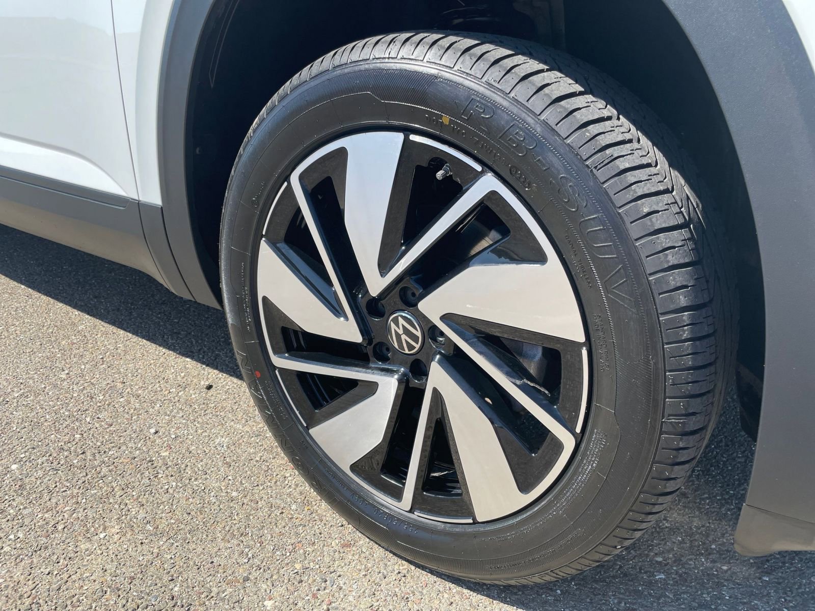 Thumbnail: 2025 Volkswagen Atlas - 33