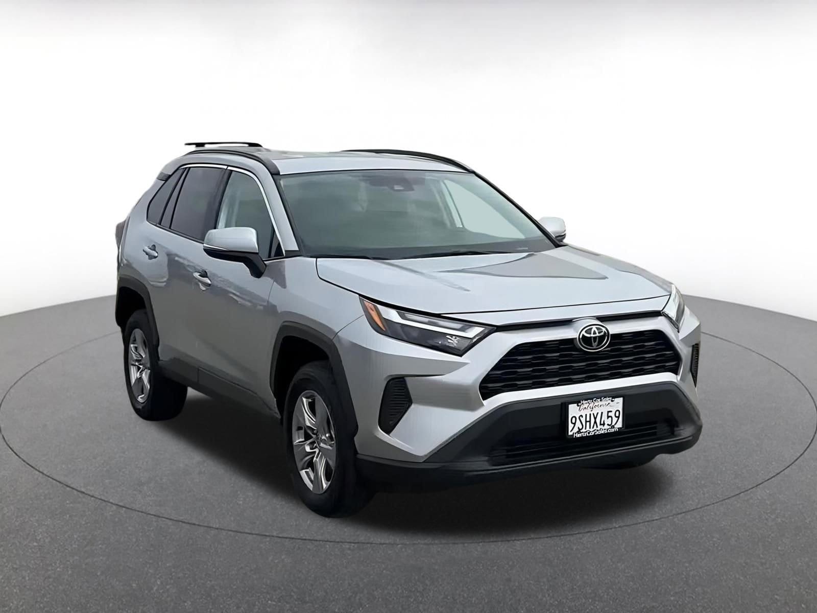 Thumbnail: 2025 Toyota RAV4 - 3