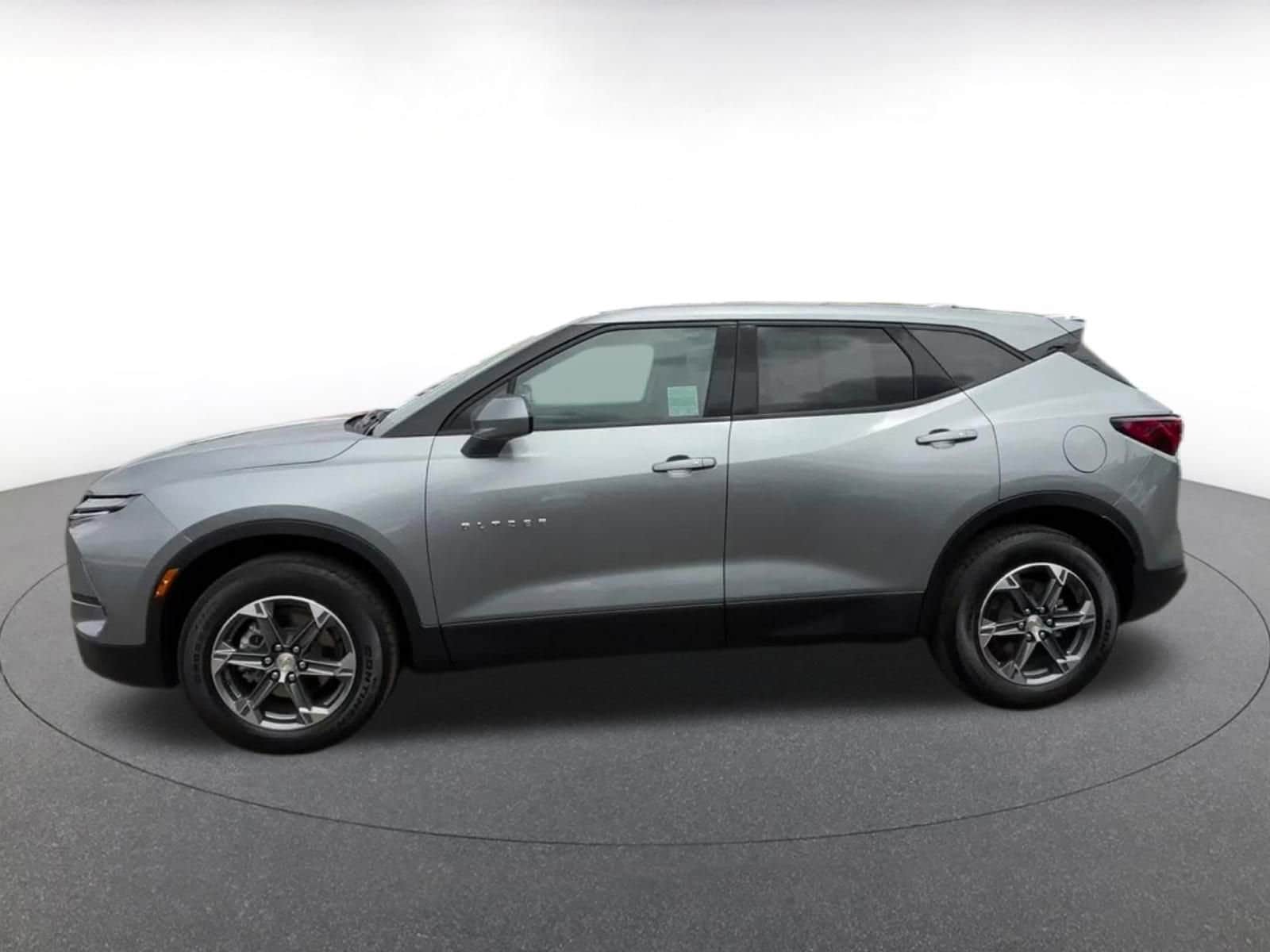 Thumbnail: 2025 Chevrolet Blazer - 9