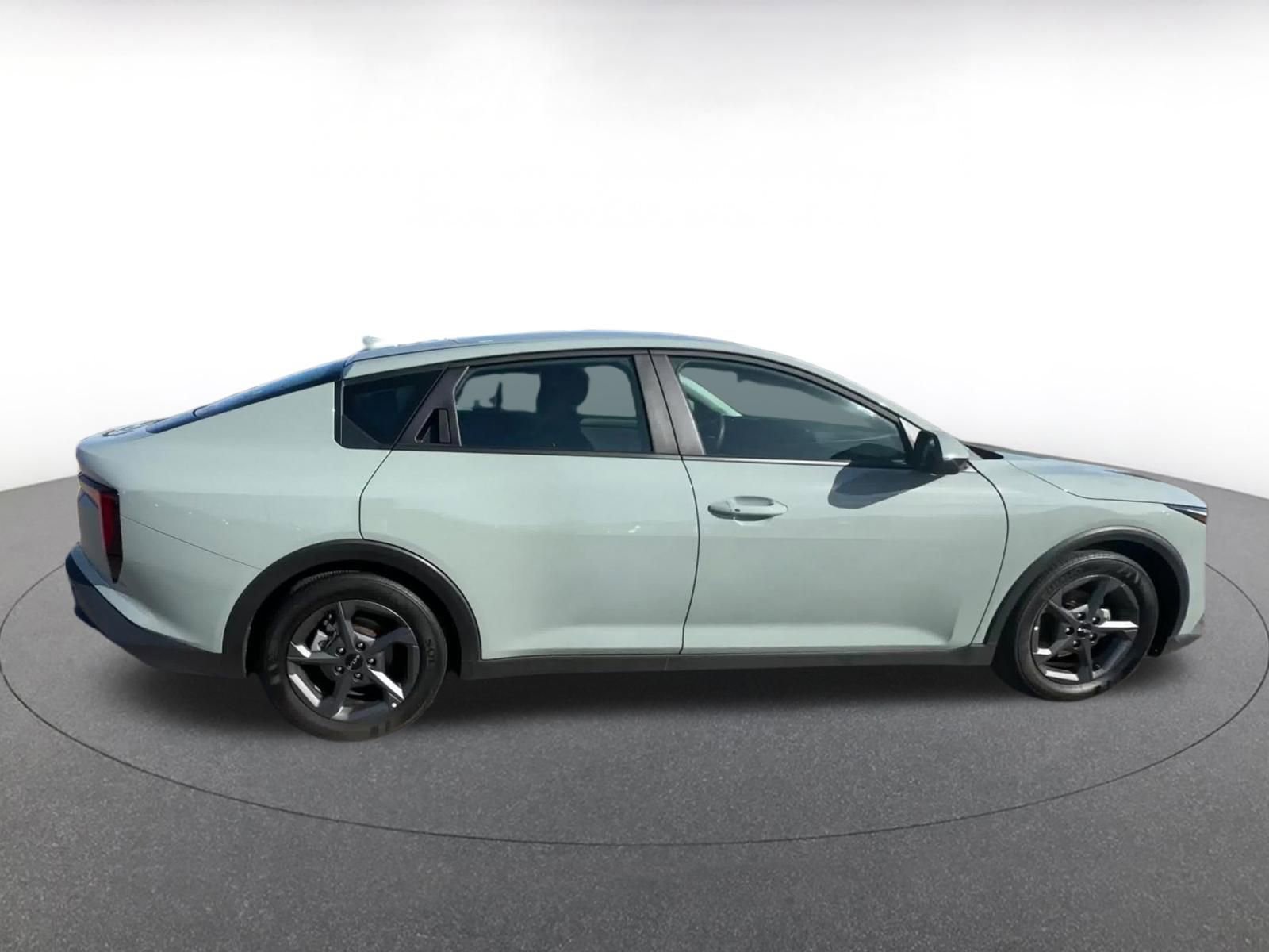 Thumbnail: 2025 Kia K4 - 16