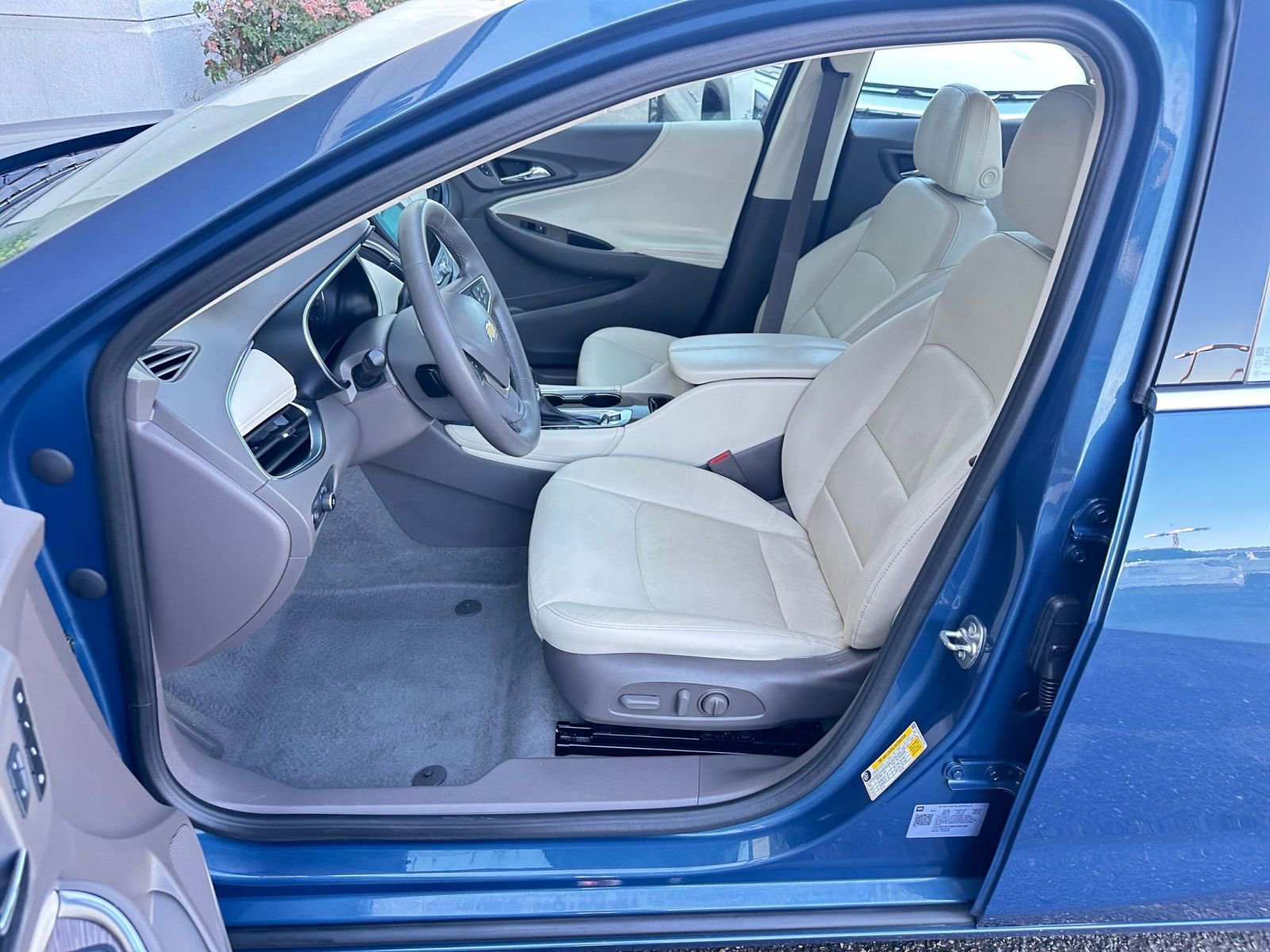 Thumbnail: 2024 Chevrolet Malibu - 27