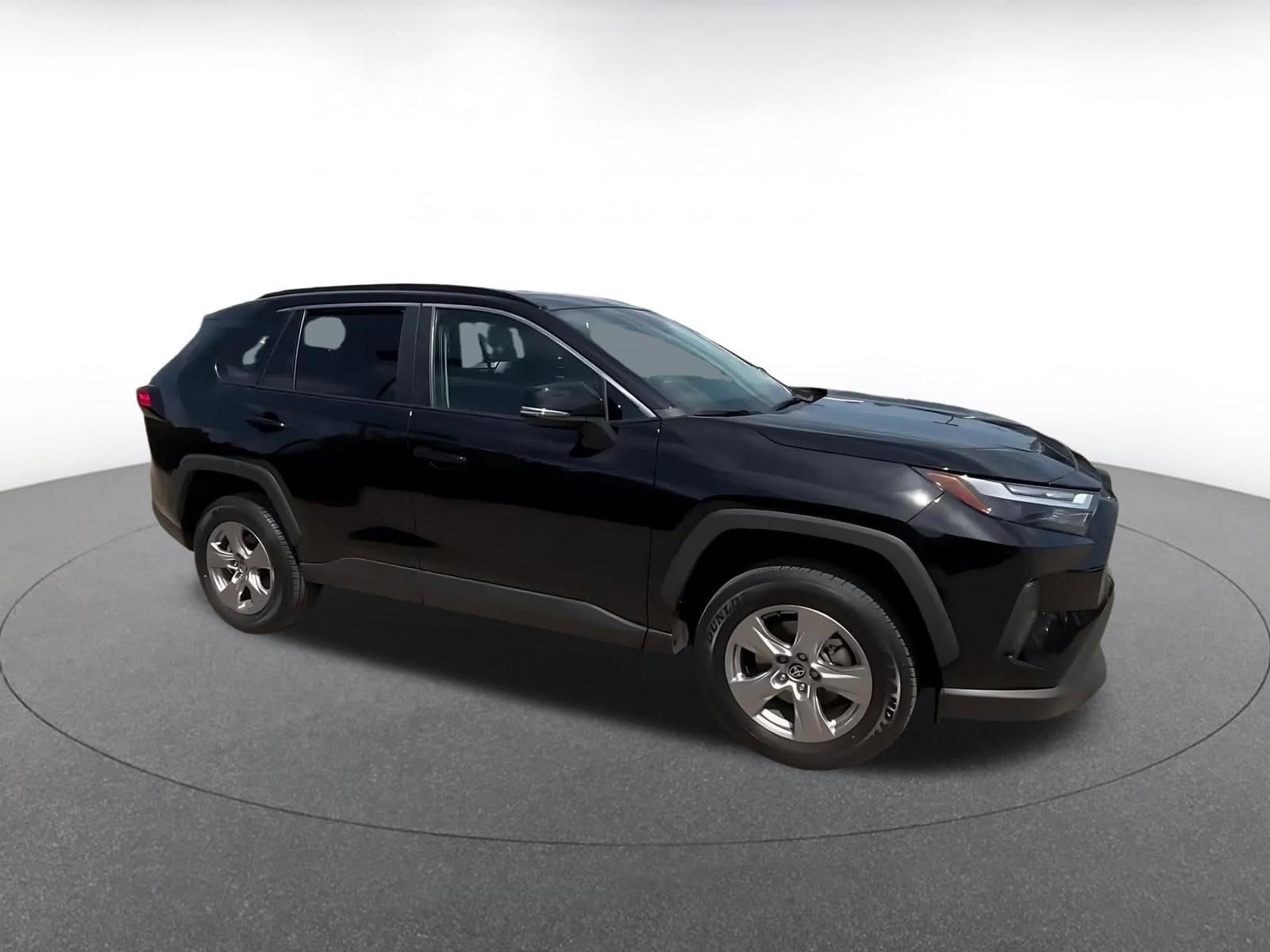 Thumbnail: 2025 Toyota RAV4 - 2