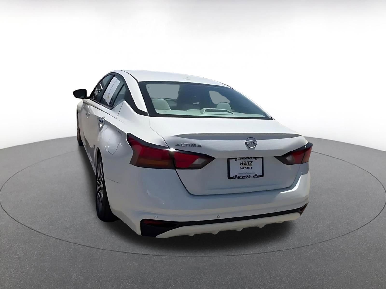 Thumbnail: 2025 Nissan Altima - 11