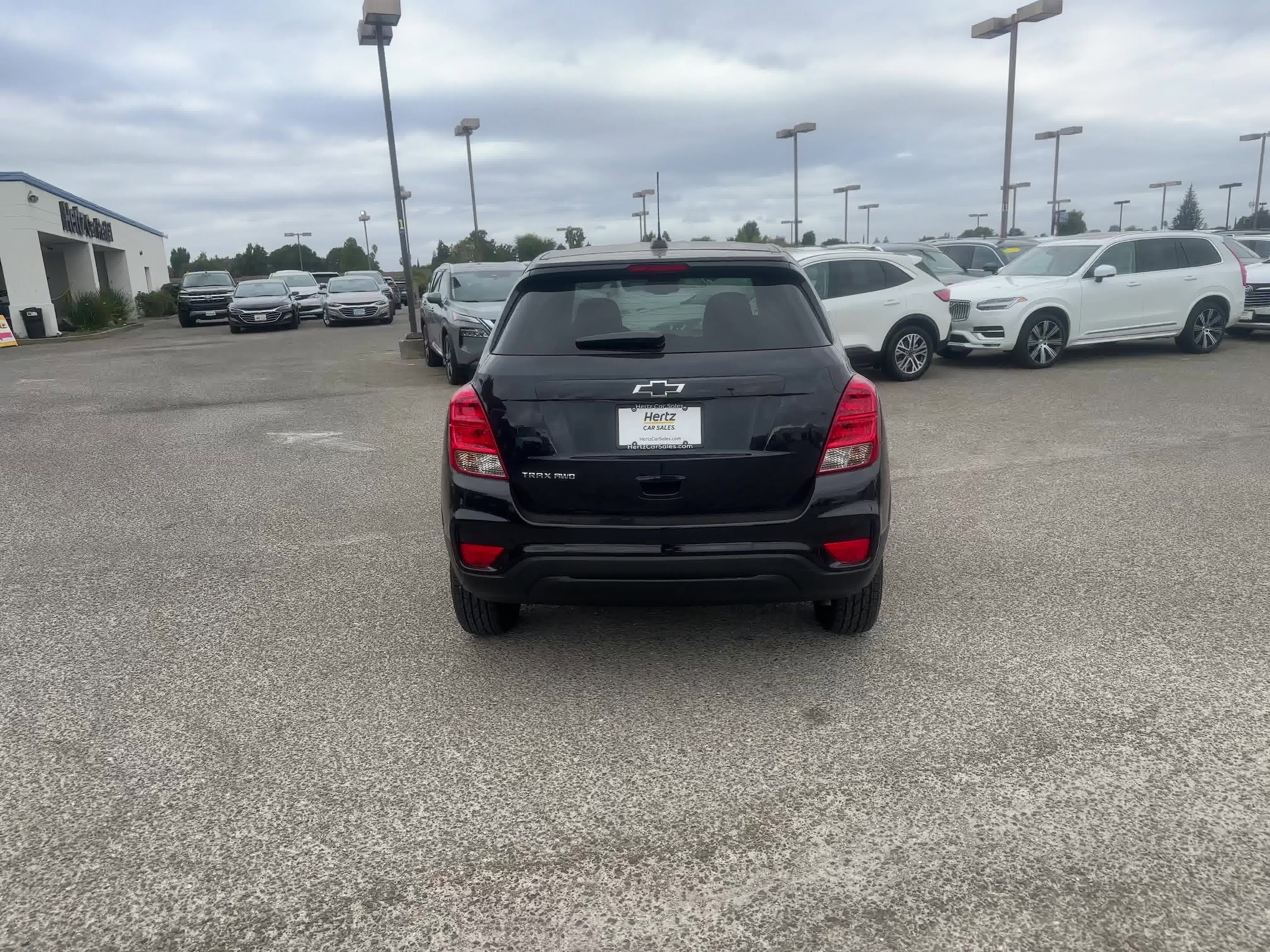 2021 Chevrolet Trax LS 16