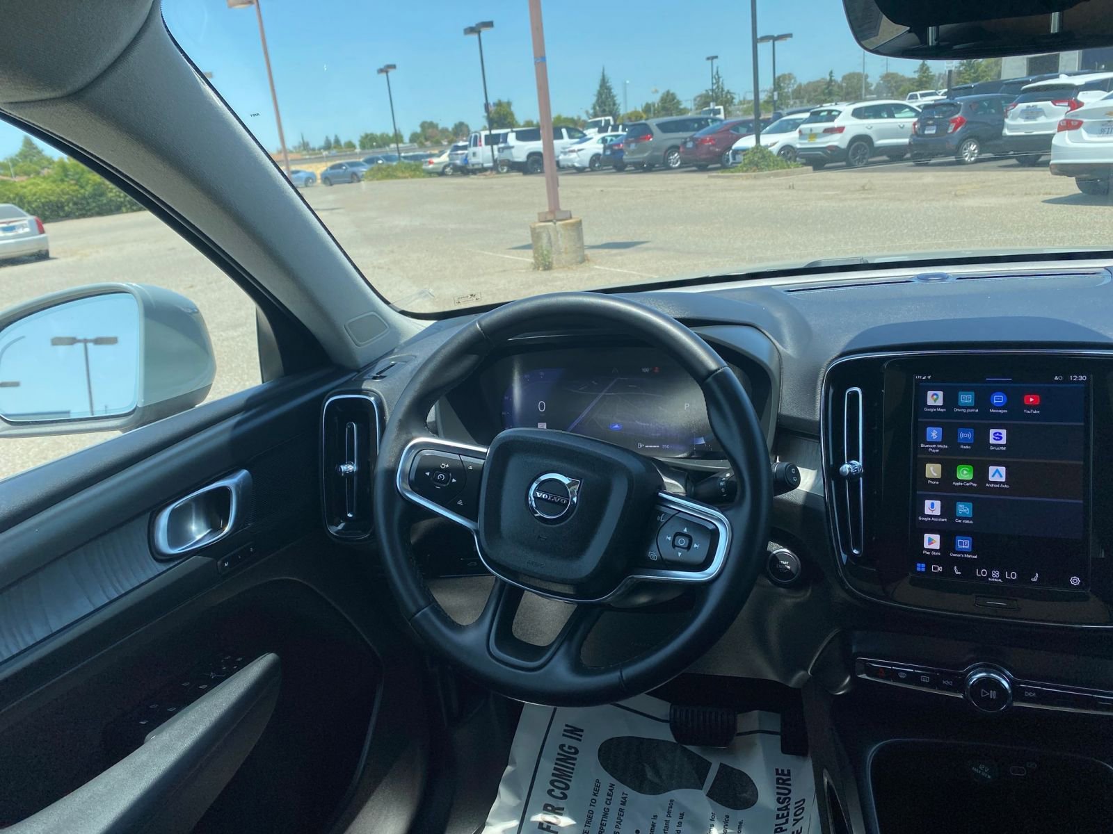 Thumbnail: 2024 Volvo XC40 - 34