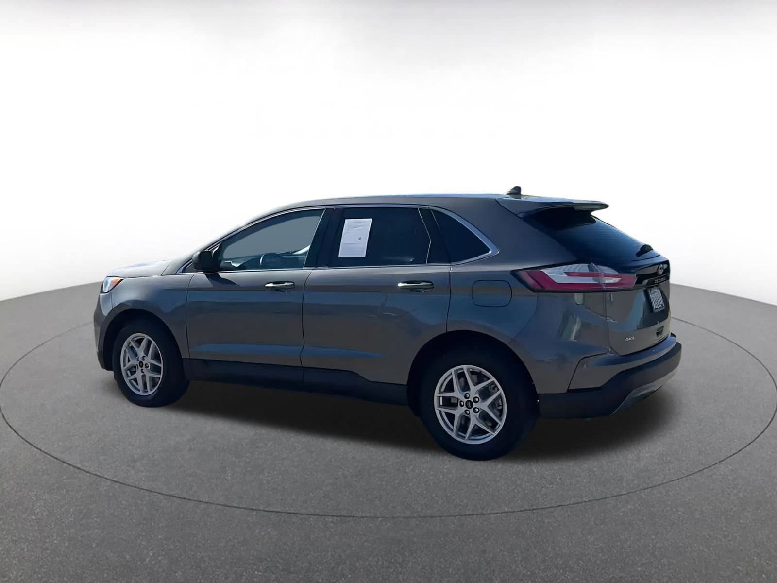 Thumbnail: 2023 Ford Edge - 10