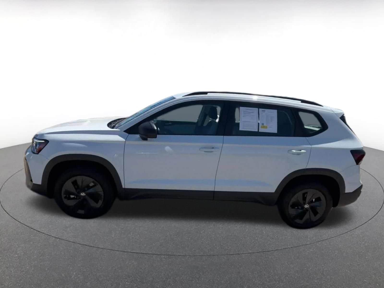 Thumbnail: 2026 Volkswagen Taos - 10