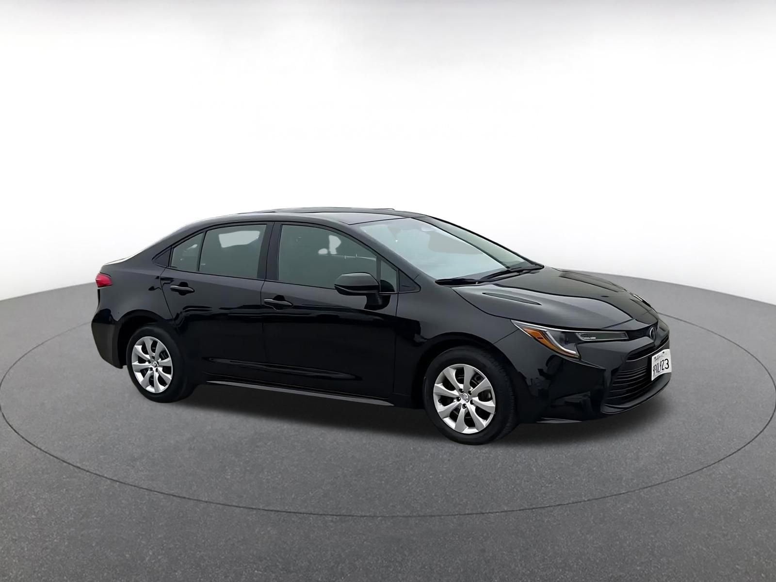 Thumbnail: 2025 Toyota Corolla - 2