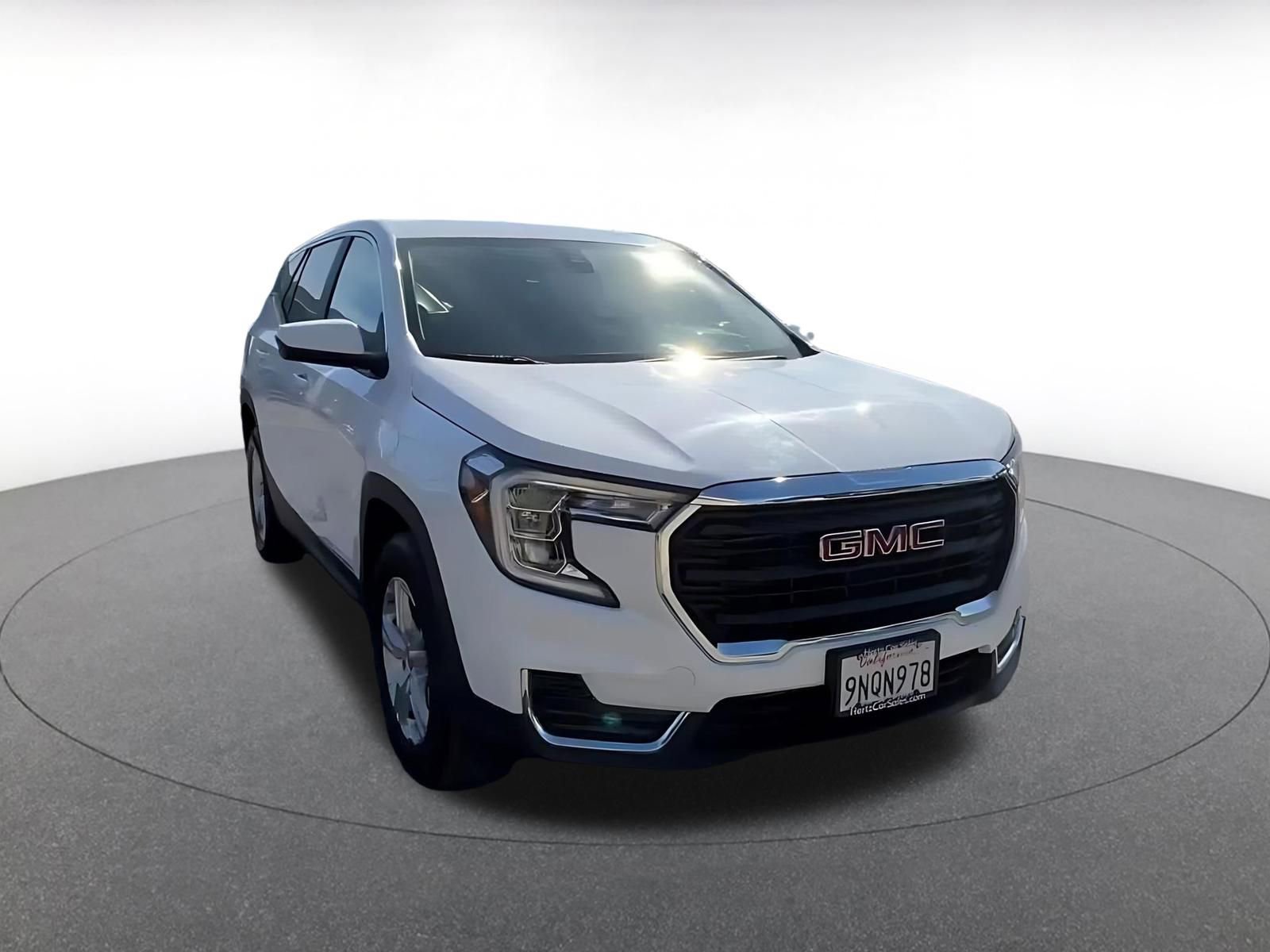 Thumbnail: 2024 GMC Terrain - 3