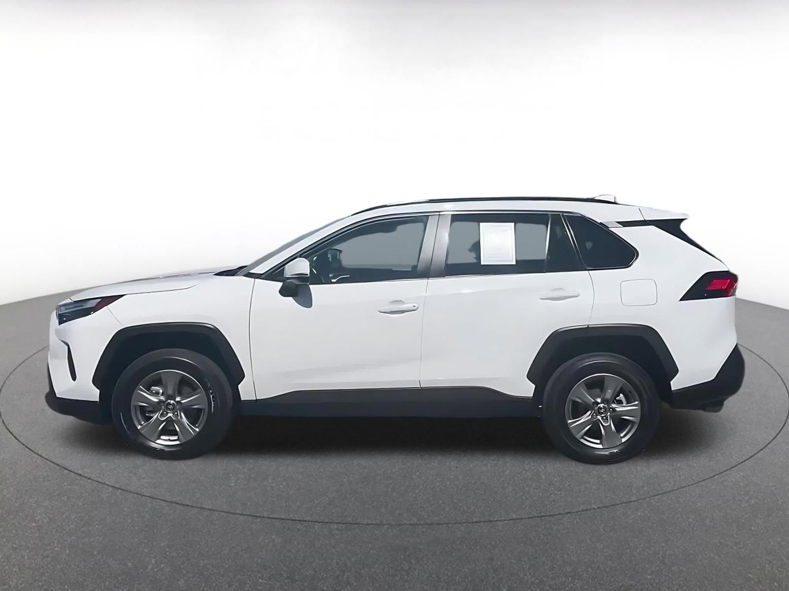 Thumbnail: 2025 Toyota RAV4 - 9