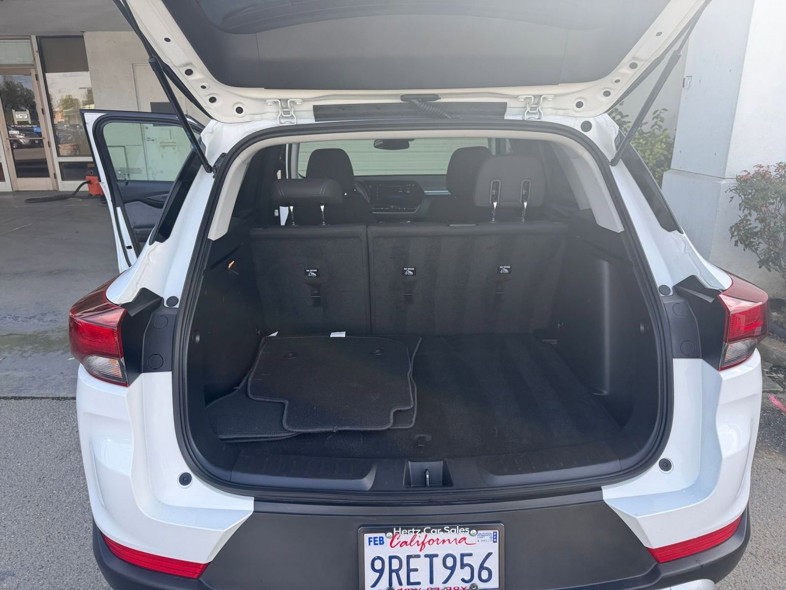 Thumbnail: 2025 Chevrolet TrailBlazer - 32