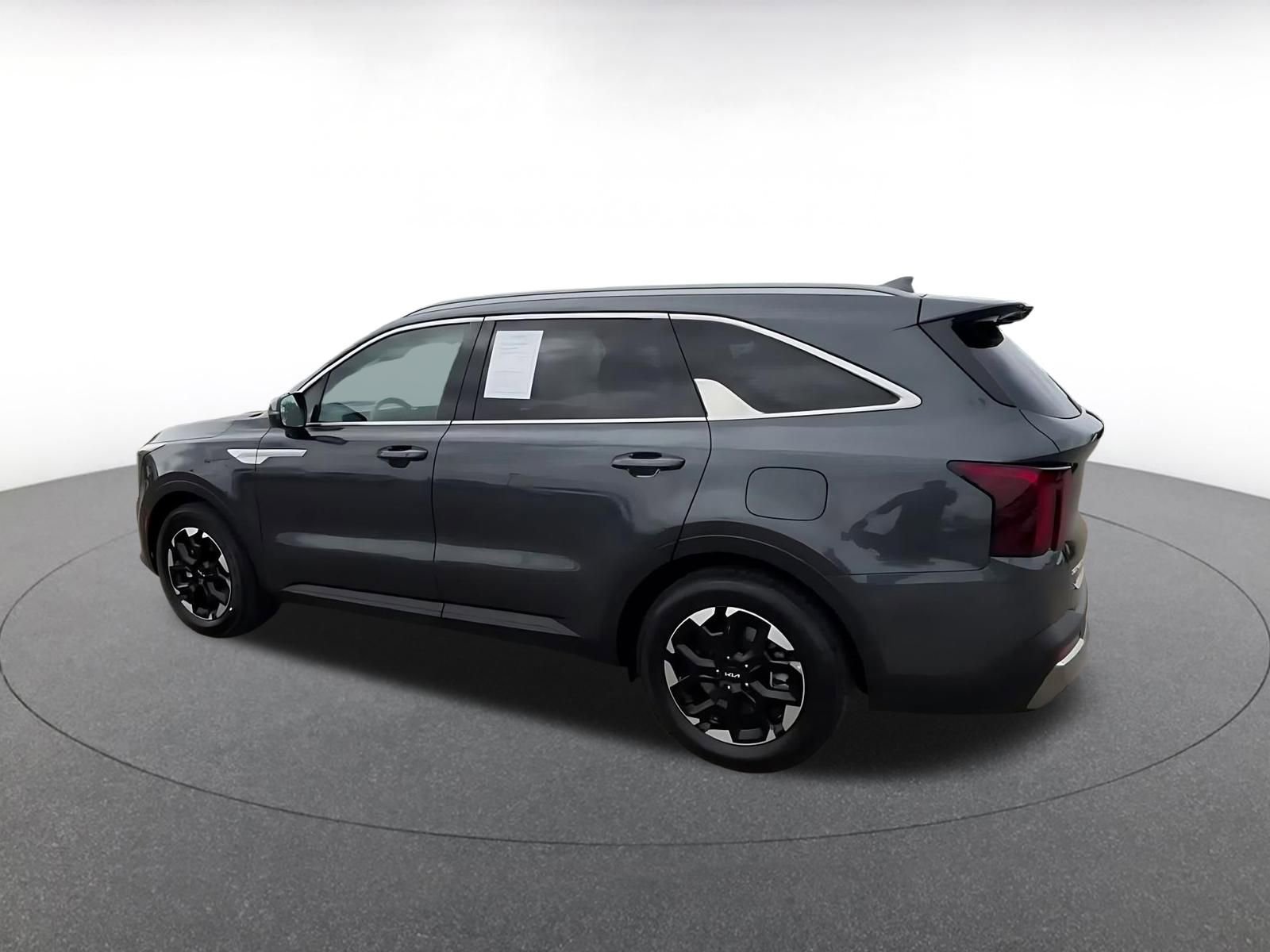 Thumbnail: 2024 Kia Sorento - 10