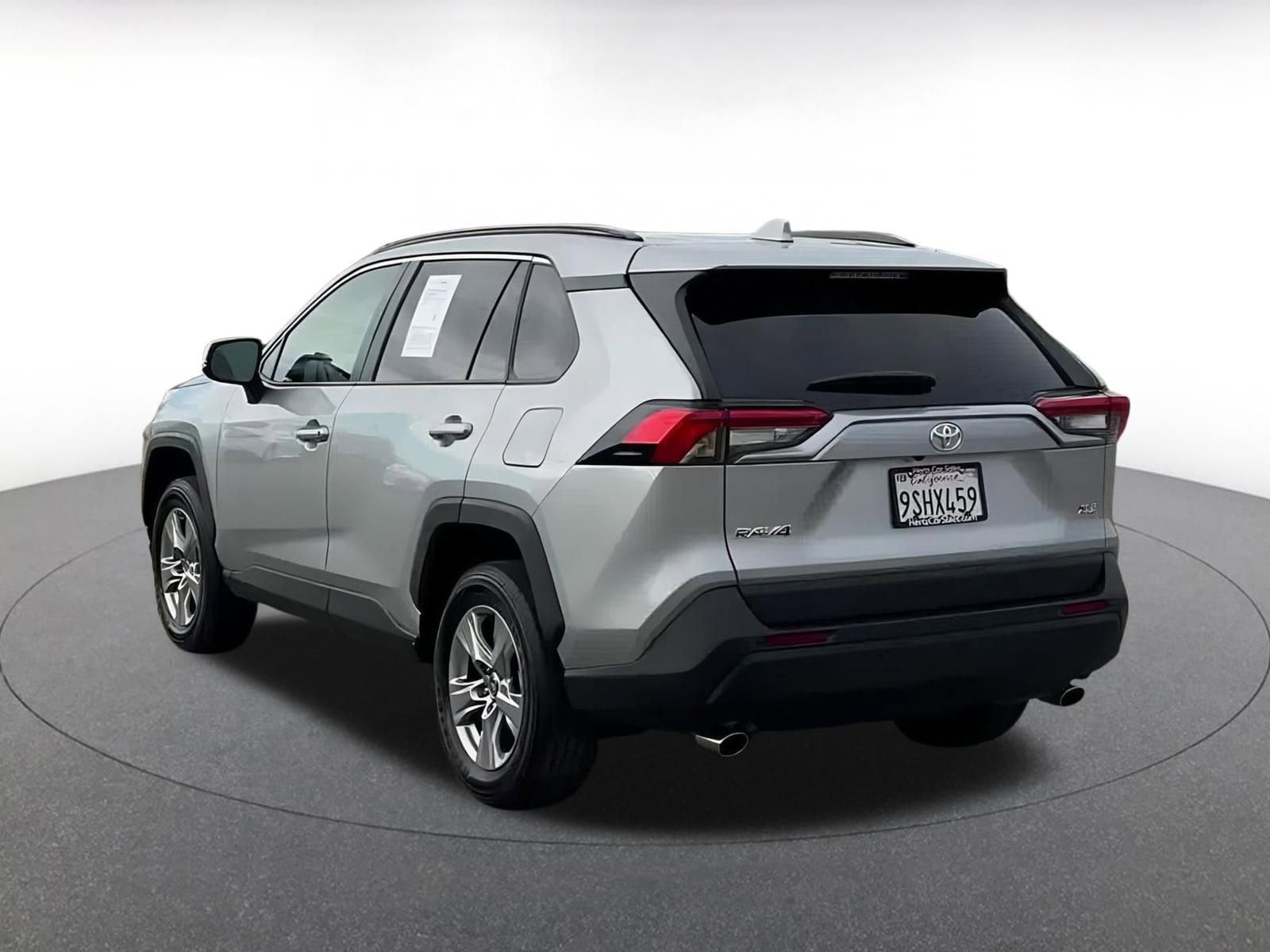 Thumbnail: 2025 Toyota RAV4 - 11