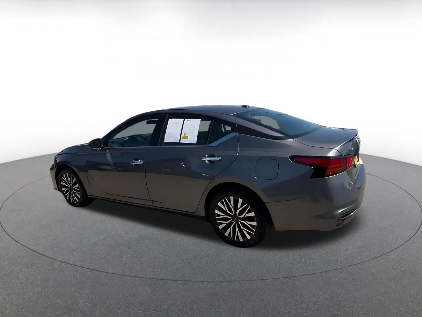 Thumbnail: 2025 Nissan Altima - 8