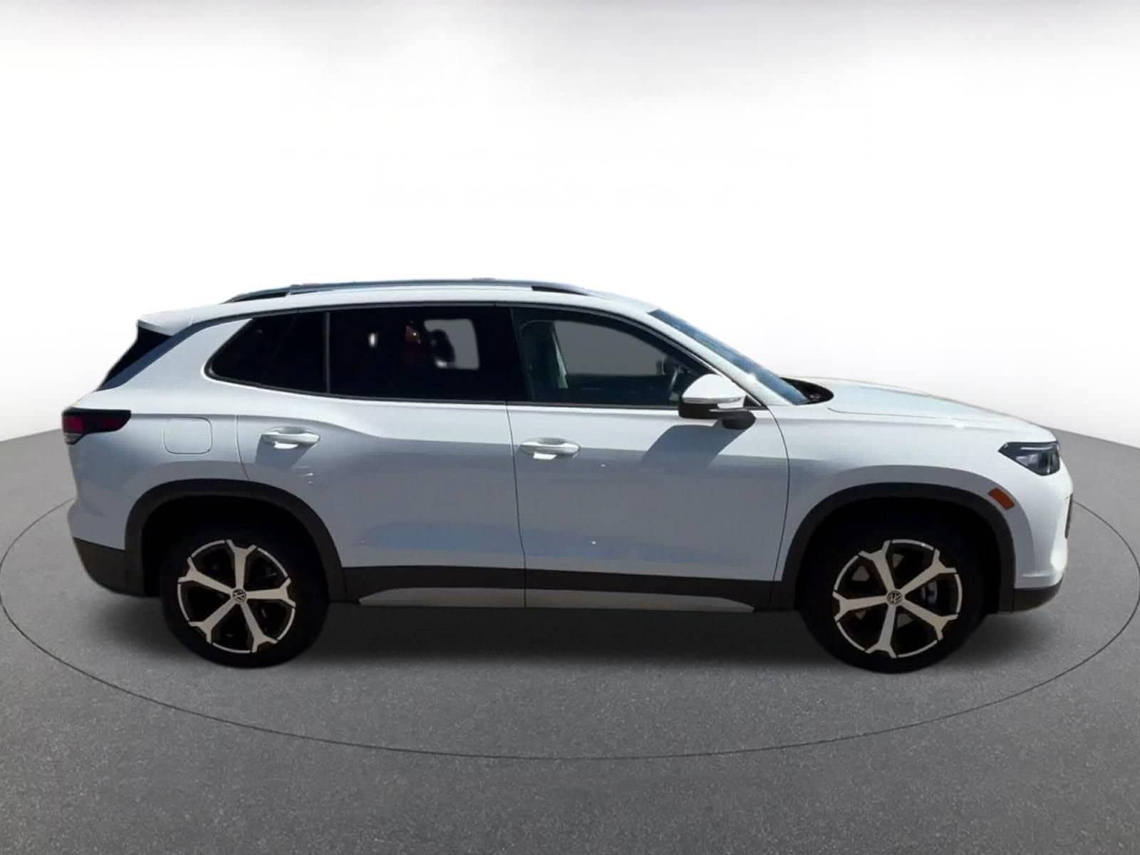 Thumbnail: 2026 Volkswagen Tiguan - 15