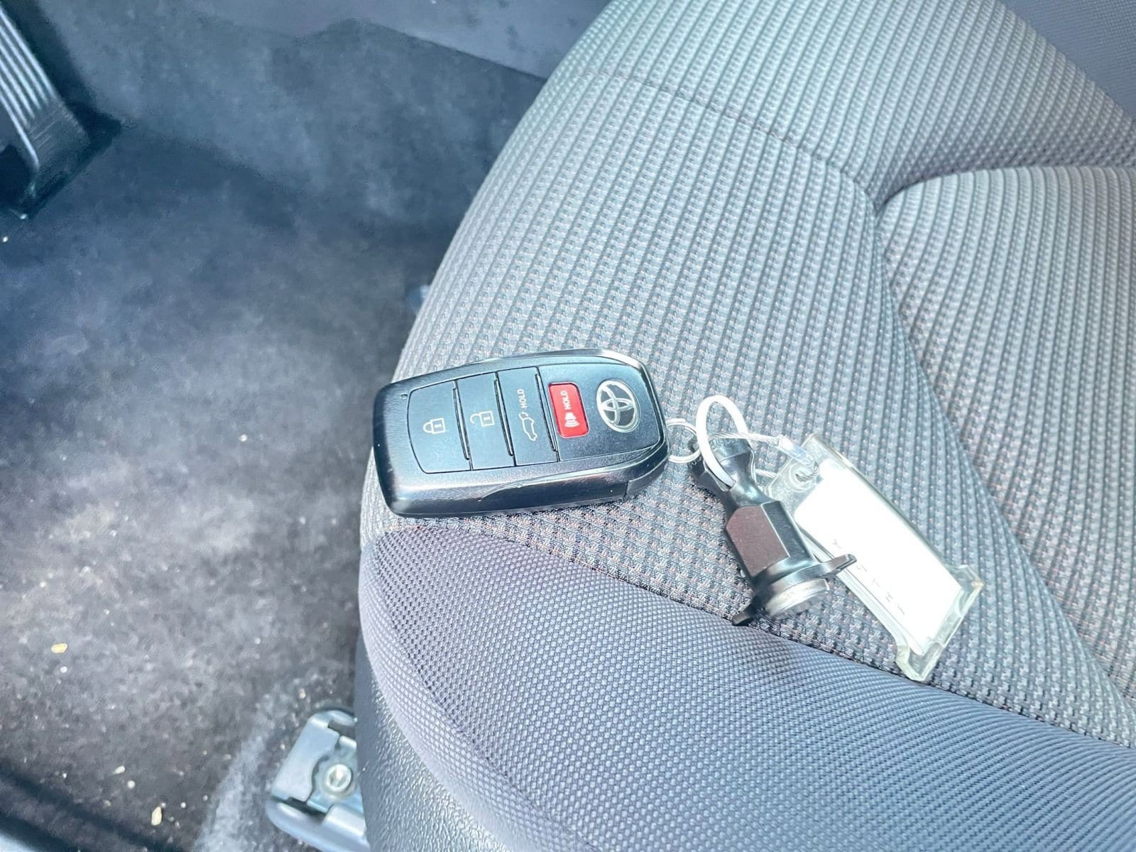 Thumbnail: 2025 Toyota Highlander - 21