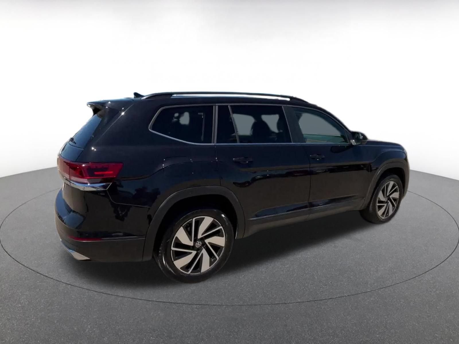 Thumbnail: 2026 Volkswagen Atlas - 15