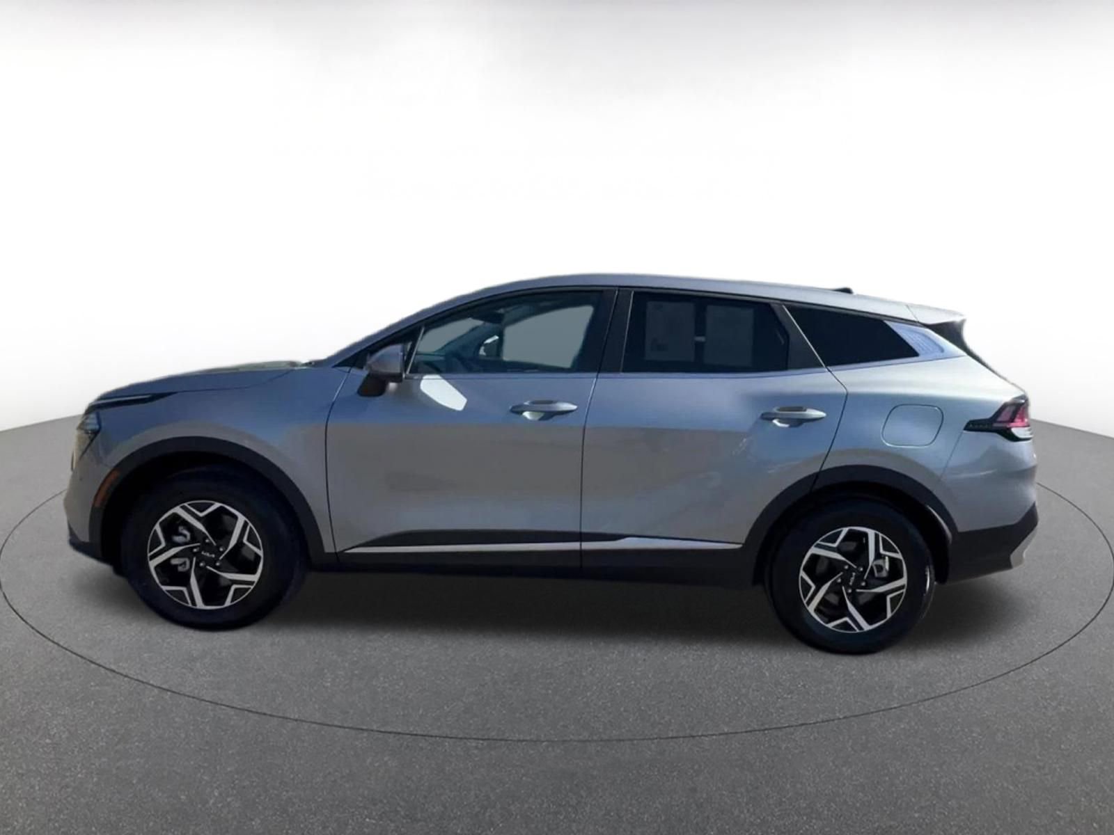 Thumbnail: 2025 Kia Sportage - 9
