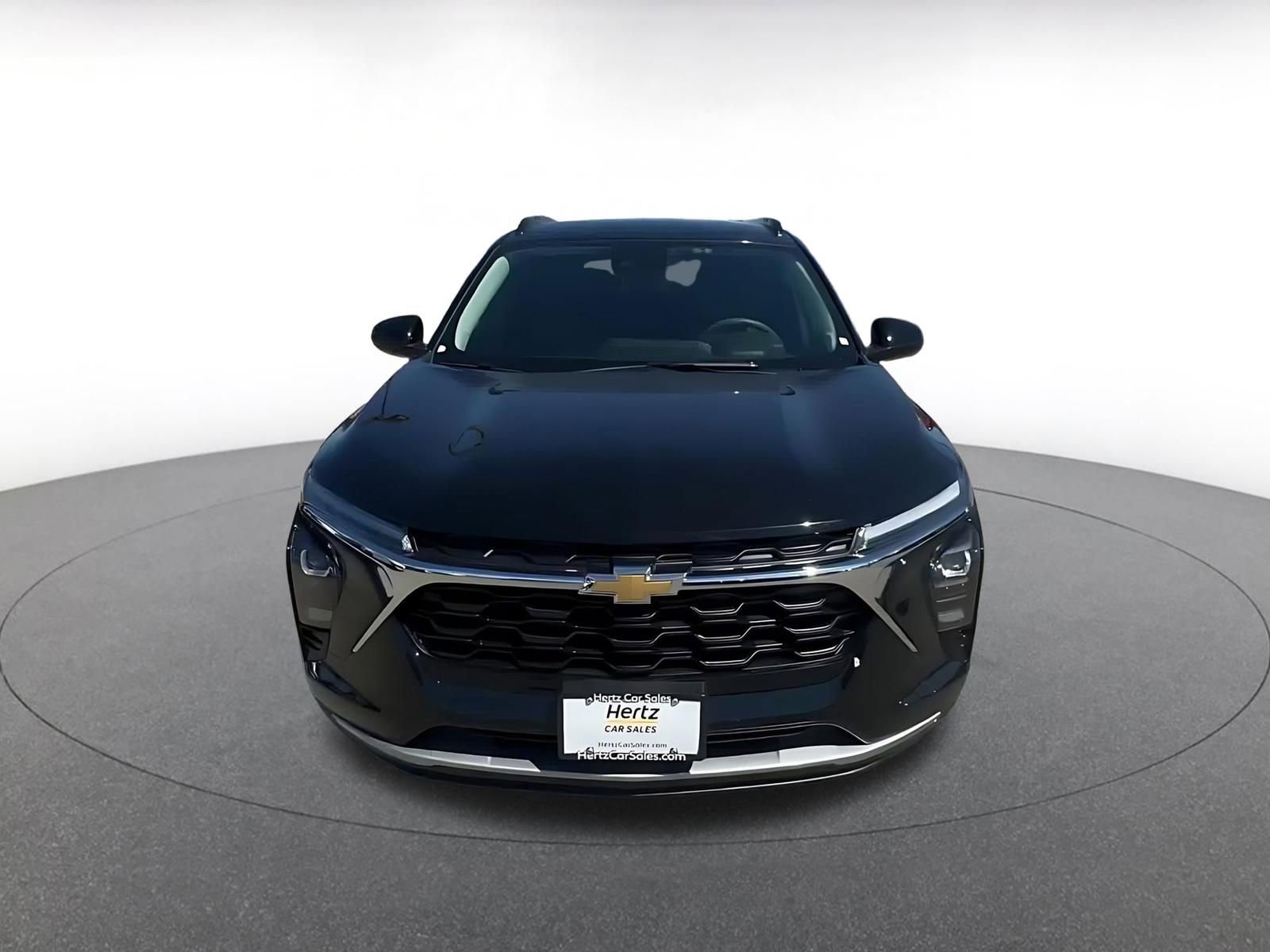 Thumbnail: 2025 Chevrolet Trax - 4