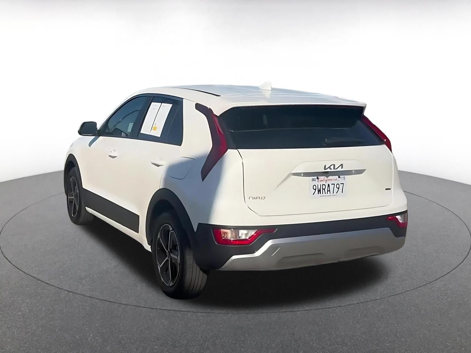 Thumbnail: 2026 Kia Niro - 11