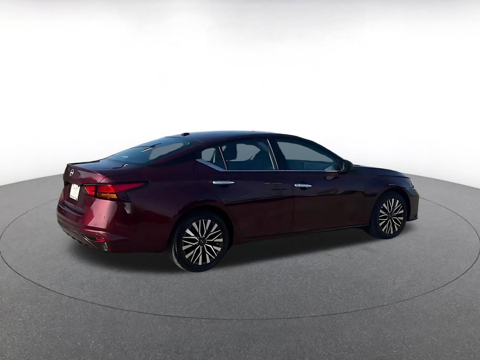 Thumbnail: 2025 Nissan Altima - 15