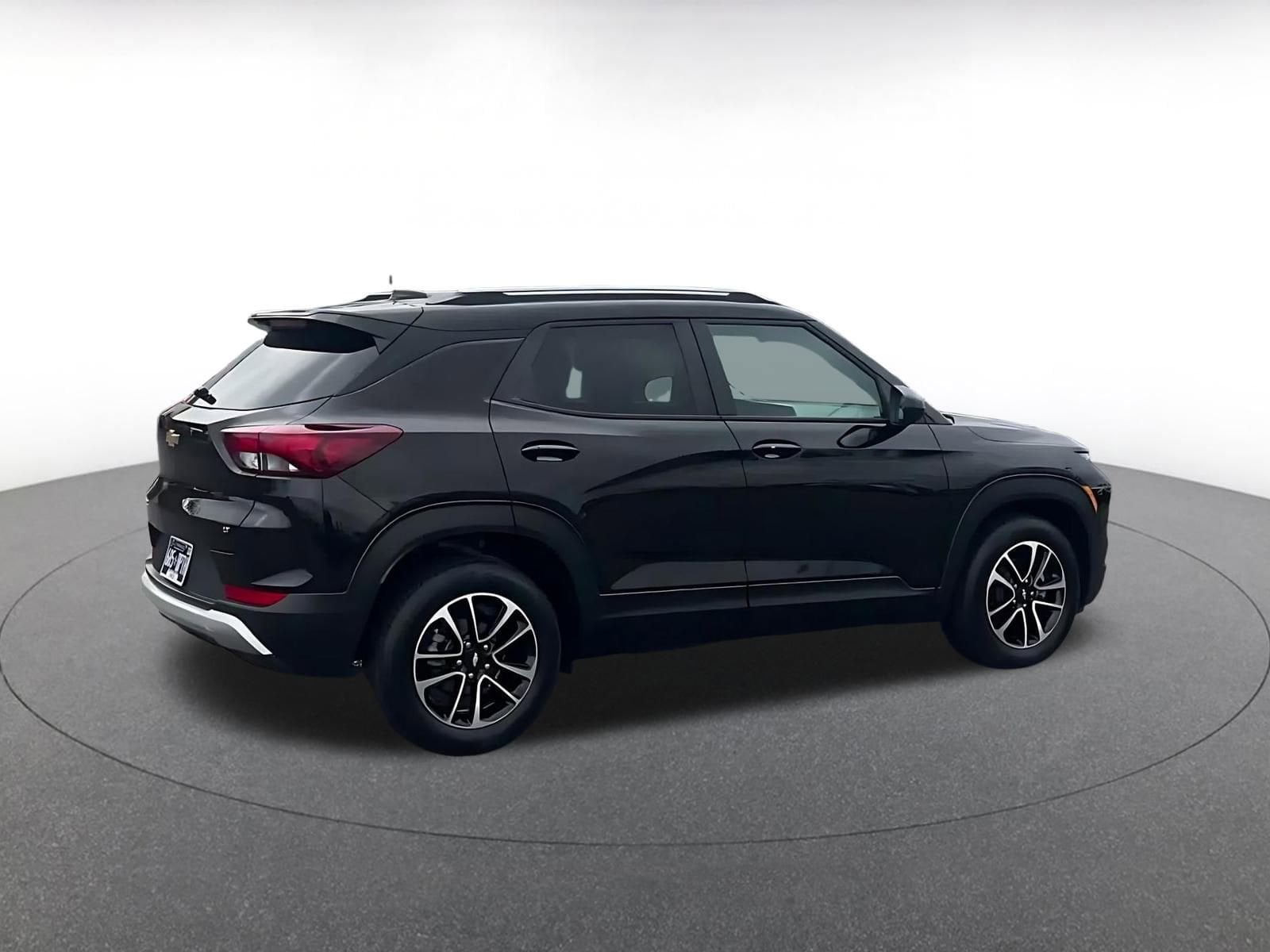 Thumbnail: 2025 Chevrolet TrailBlazer - 15