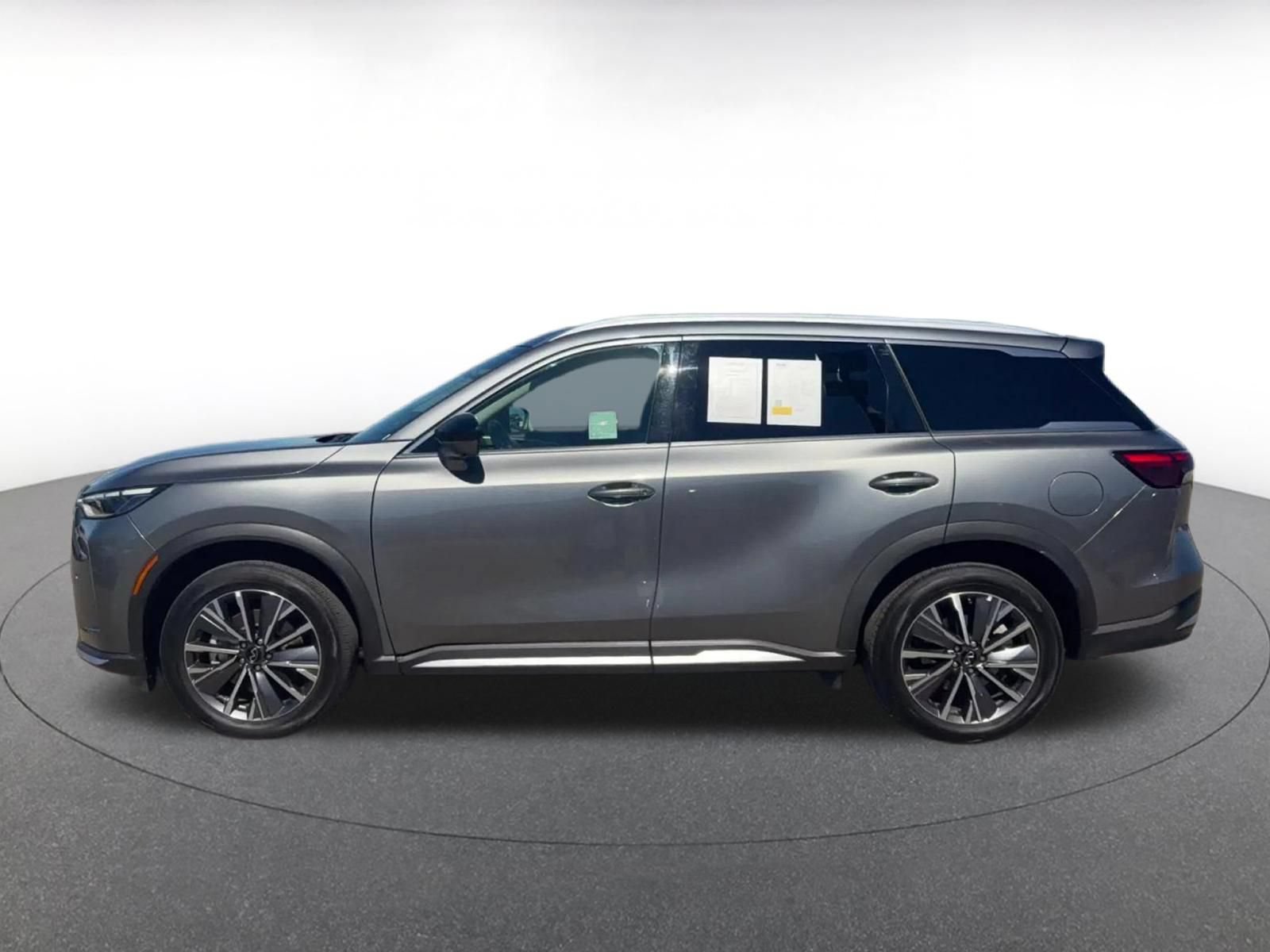 Thumbnail: 2026 INFINITI QX60 - 9