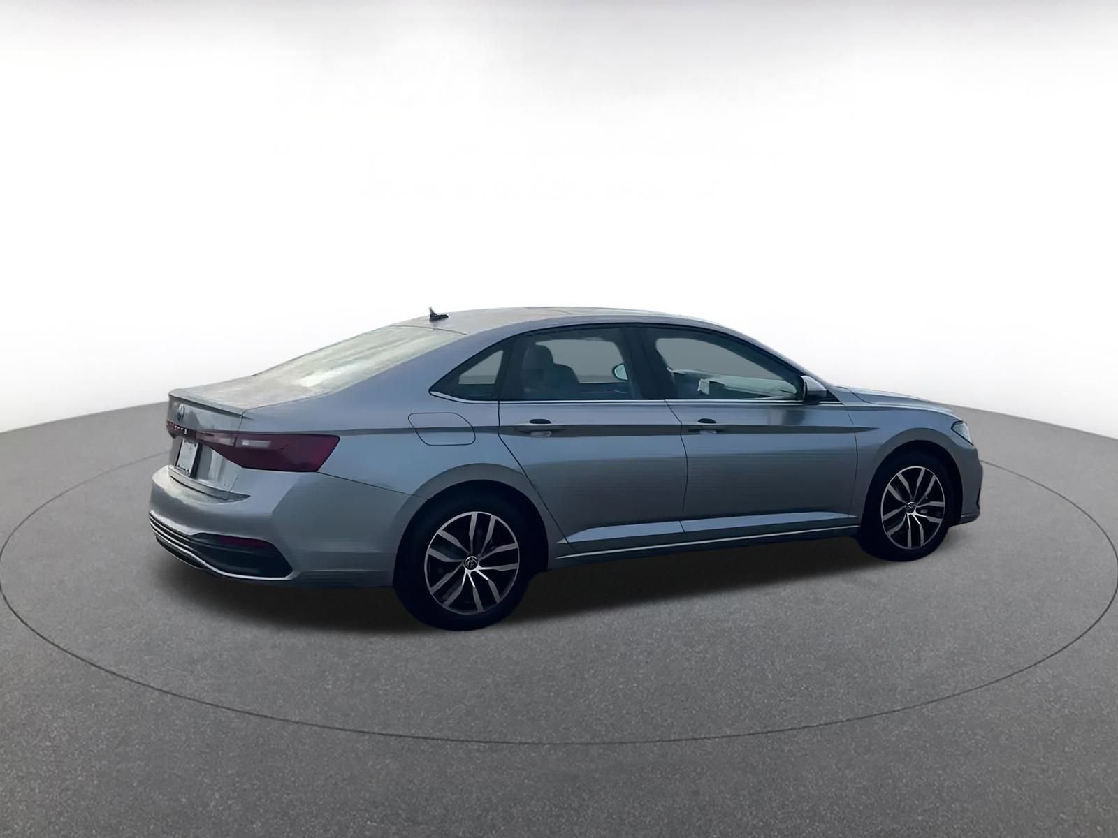 Thumbnail: 2025 Volkswagen Jetta - 15