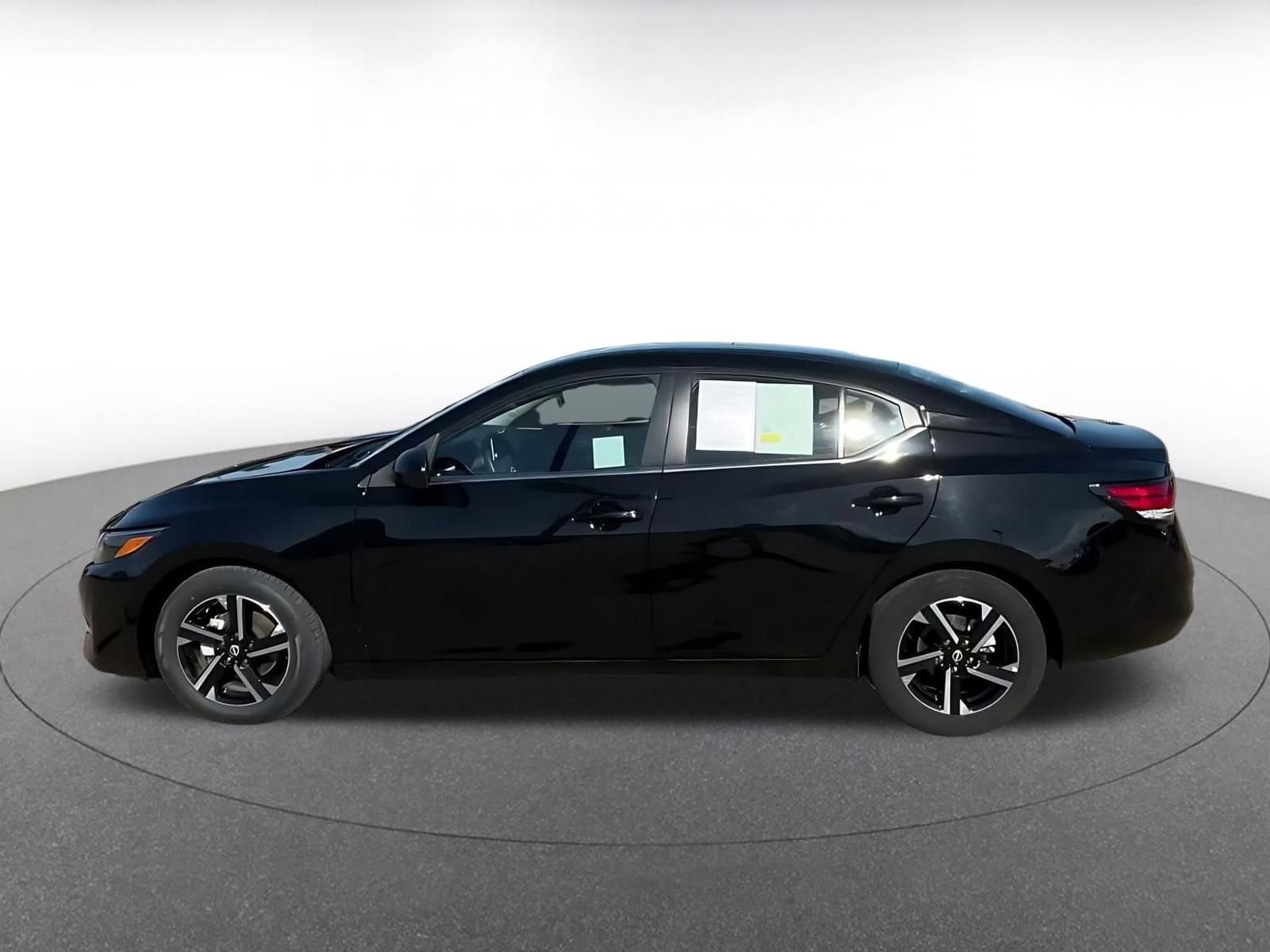 Thumbnail: 2025 Nissan Sentra - 8