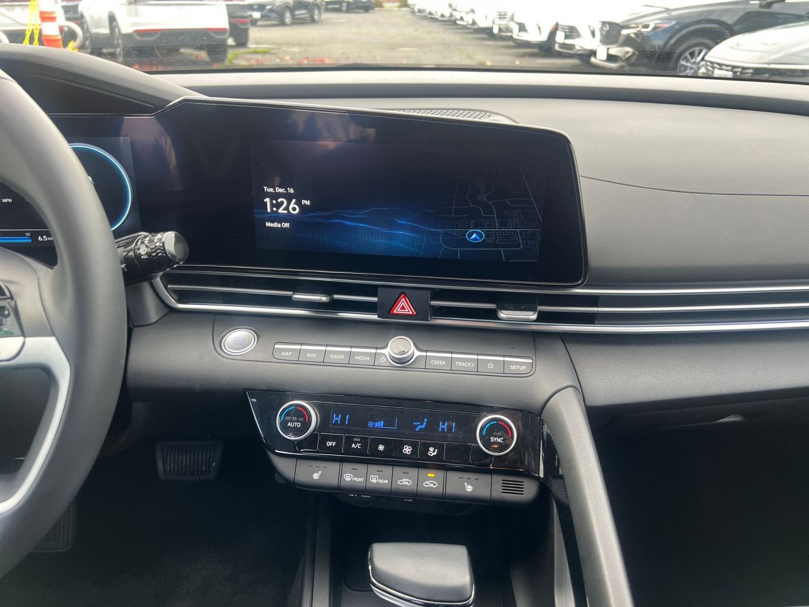 Thumbnail: 2025 Hyundai Elantra - 18