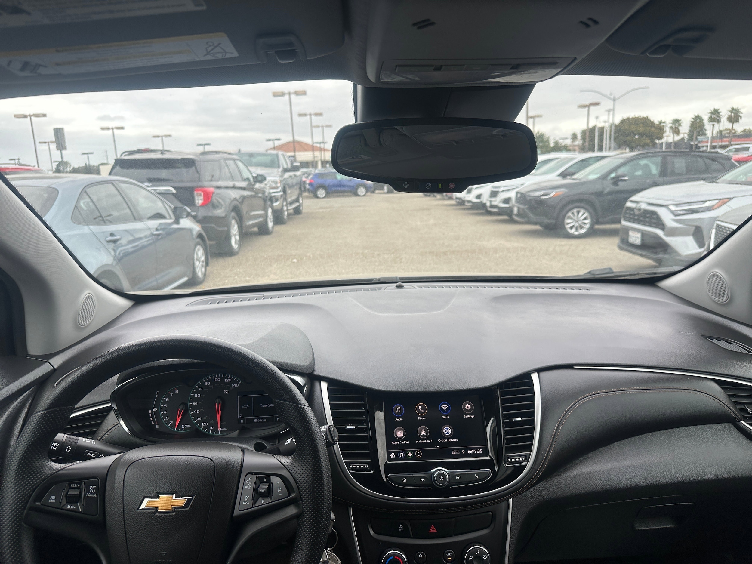 2021 Chevrolet Trax LS 33