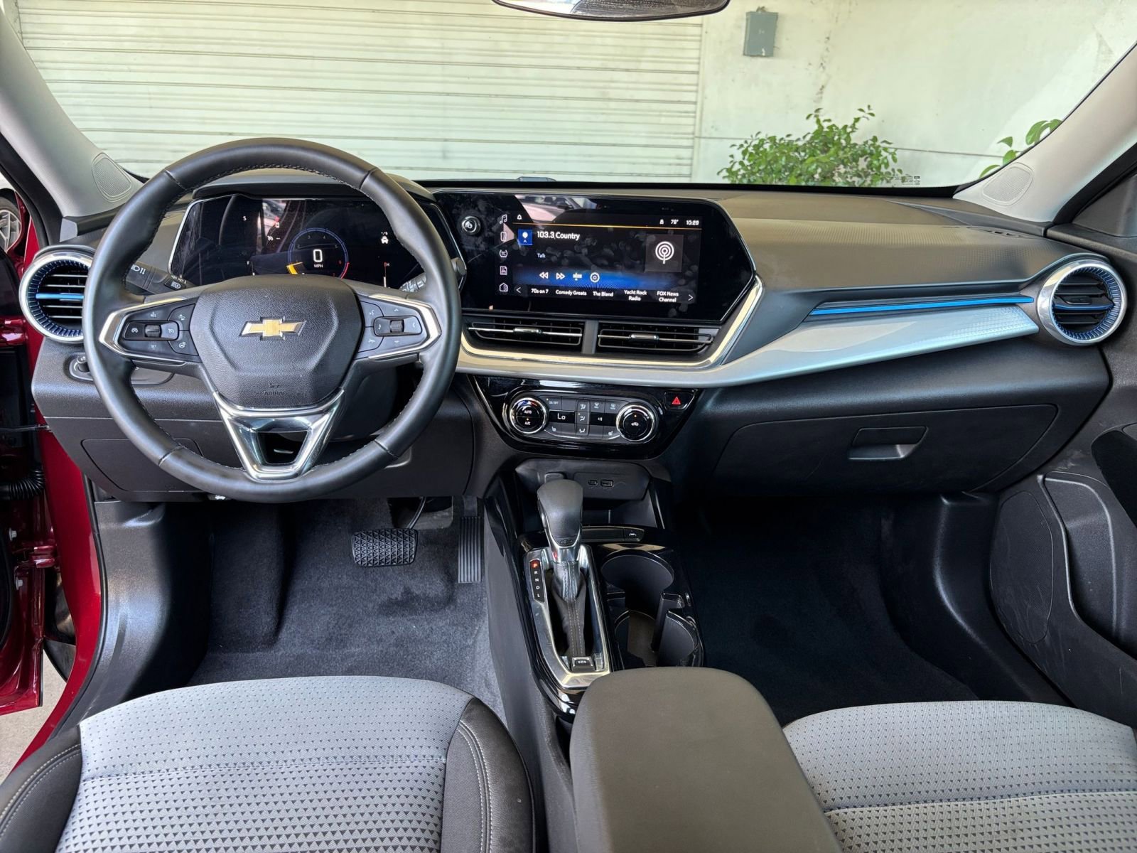 Thumbnail: 2025 Chevrolet Trax - 33
