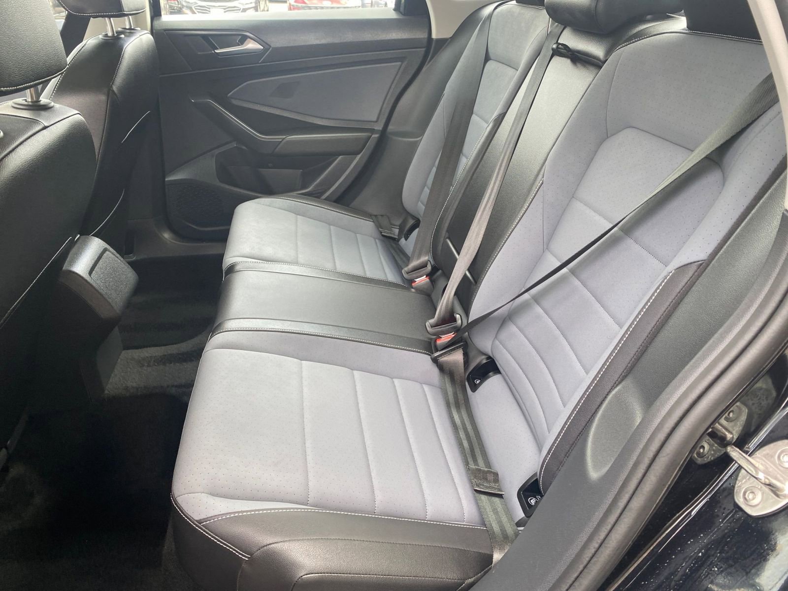 Thumbnail: 2025 Volkswagen Jetta - 25