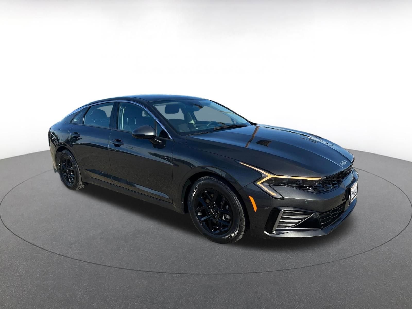 Thumbnail: 2025 Kia K5 - 1