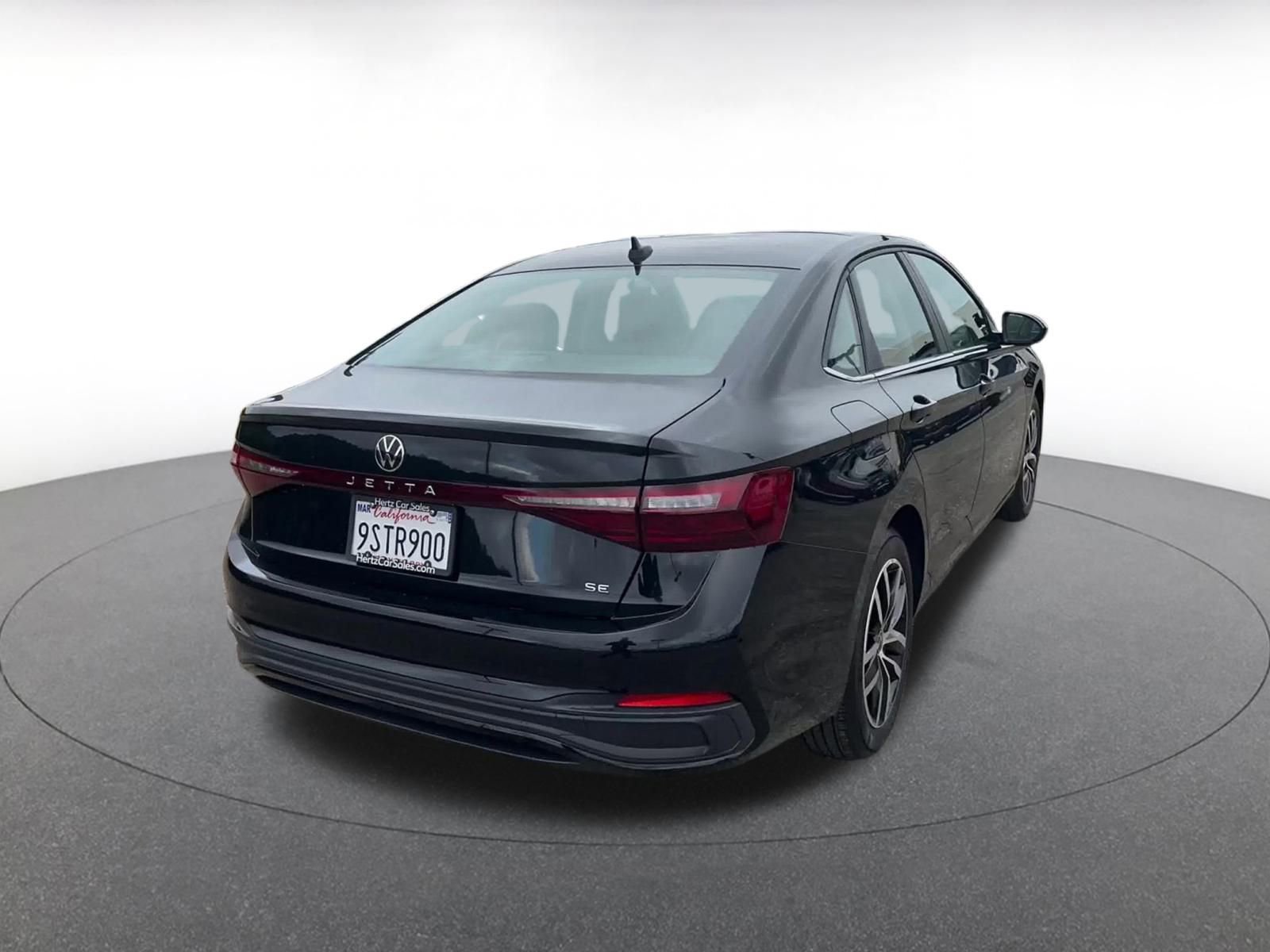 Thumbnail: 2025 Volkswagen Jetta - 14