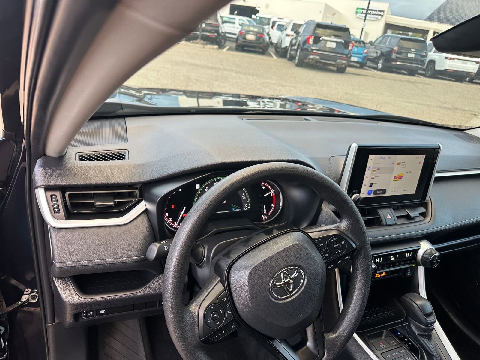 Thumbnail: 2025 Toyota RAV4 - 35