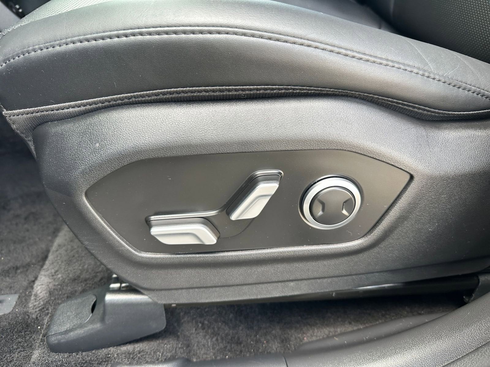 Thumbnail: 2025 Hyundai Santa Fe - 22