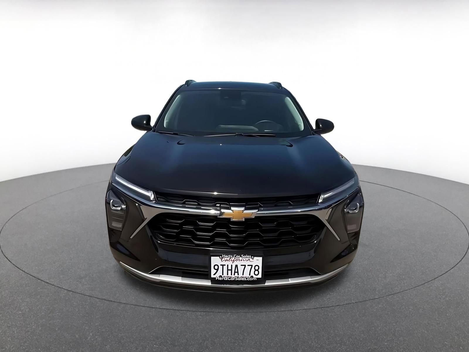 Thumbnail: 2025 Chevrolet Trax - 4