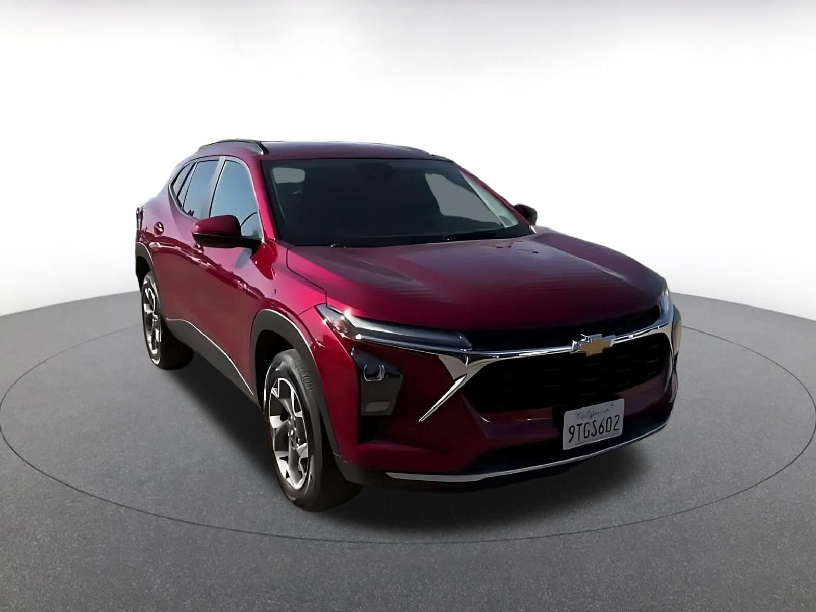 Thumbnail: 2025 Chevrolet Trax - 3