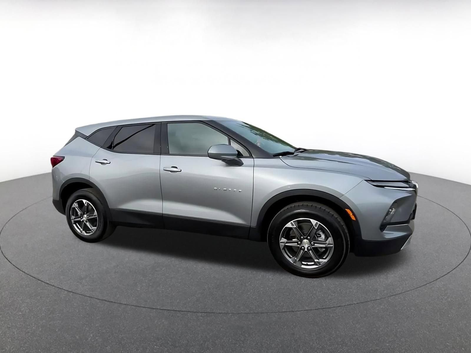 Thumbnail: 2025 Chevrolet Blazer - 2