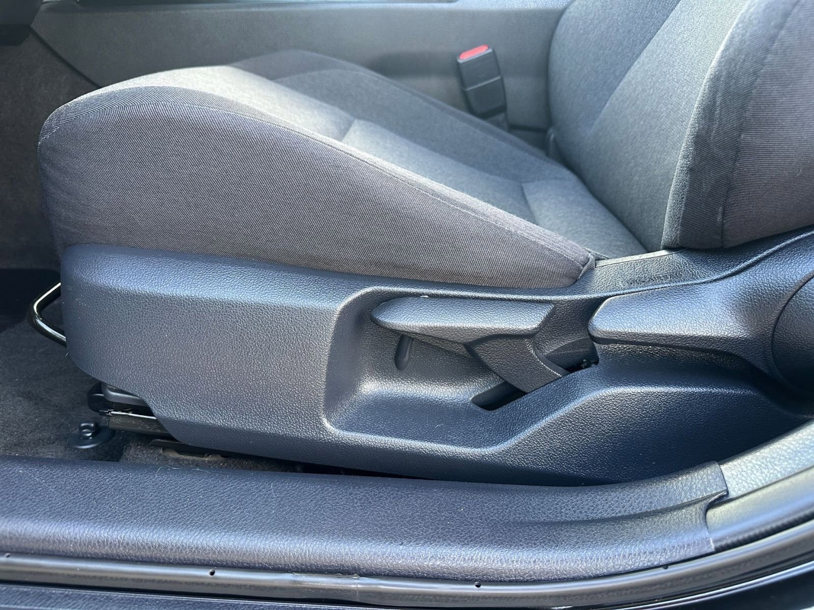 Thumbnail: 2025 Toyota Camry - 22