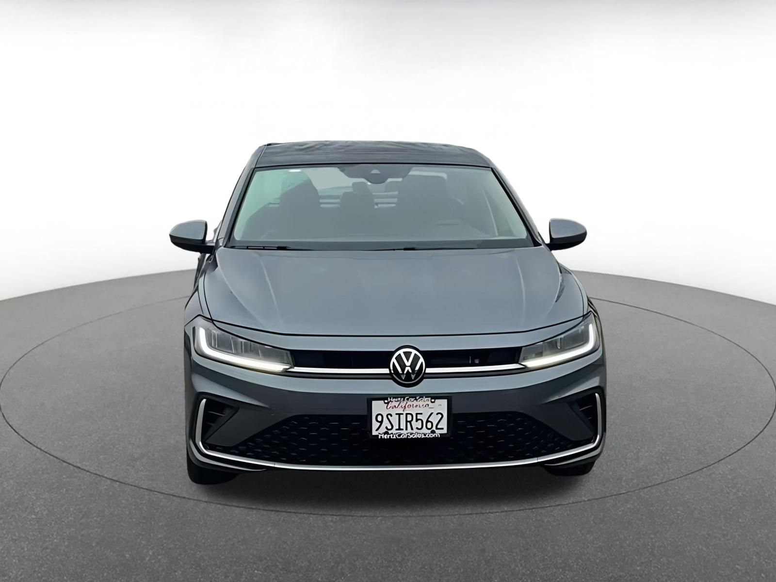 Thumbnail: 2025 Volkswagen Jetta - 4