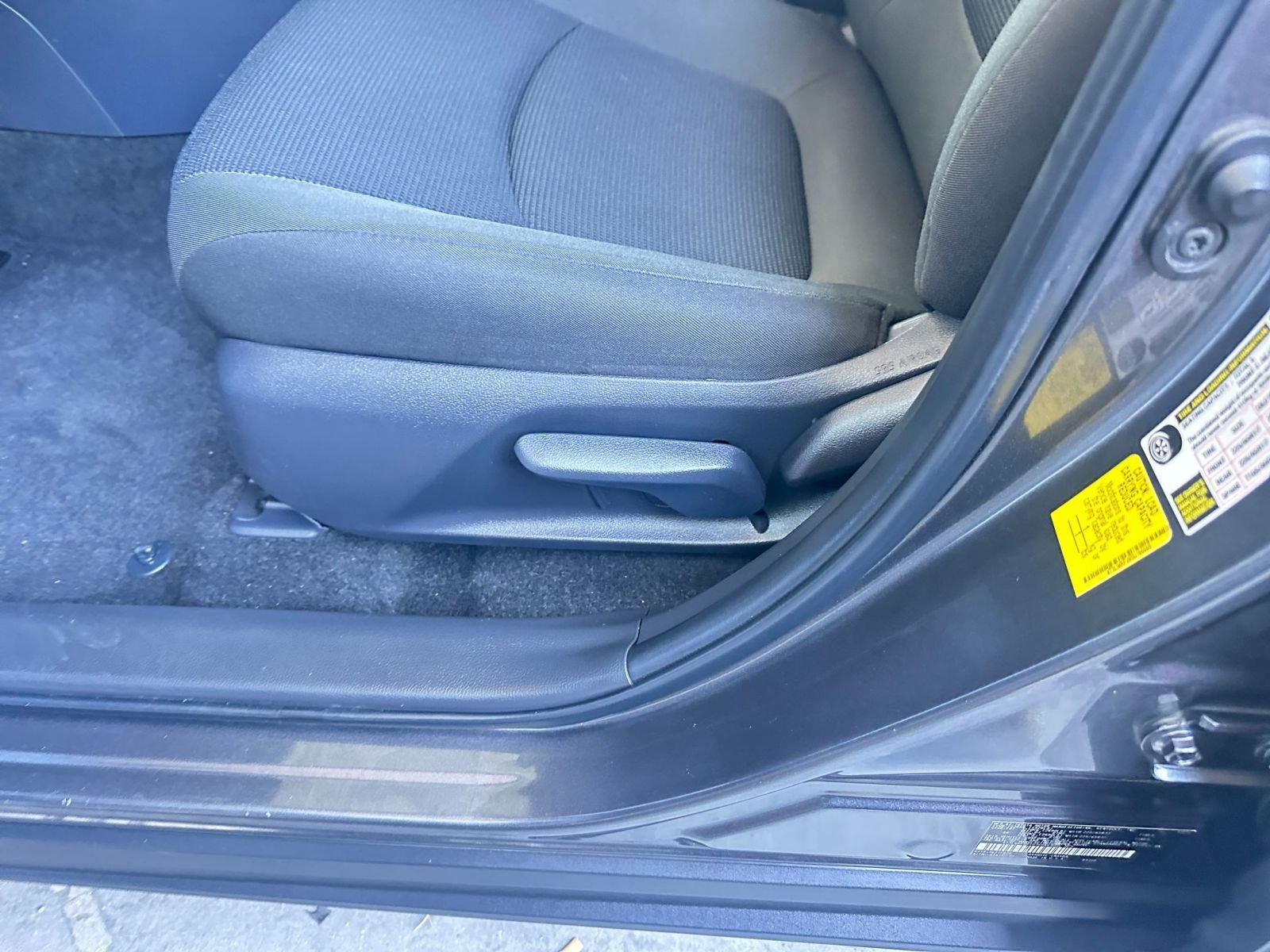 Thumbnail: 2025 Toyota RAV4 - 23