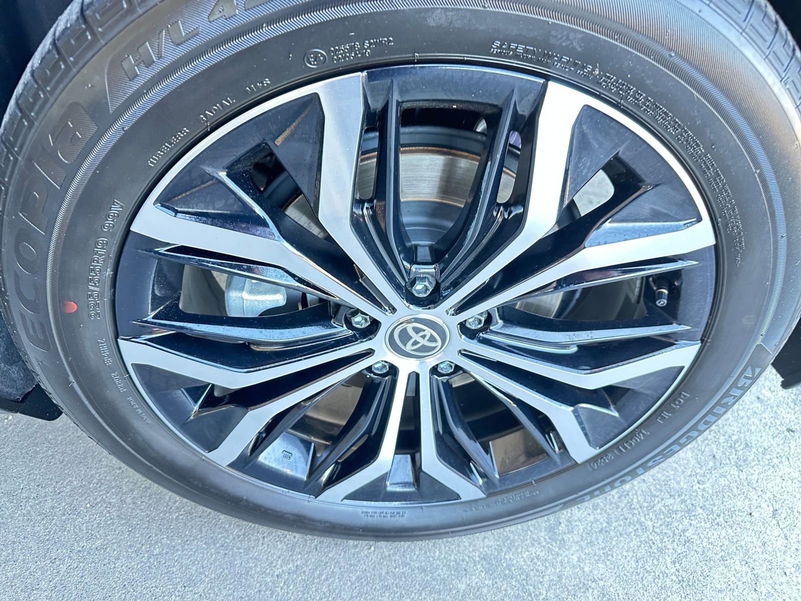 Thumbnail: 2025 Toyota Crown - 30