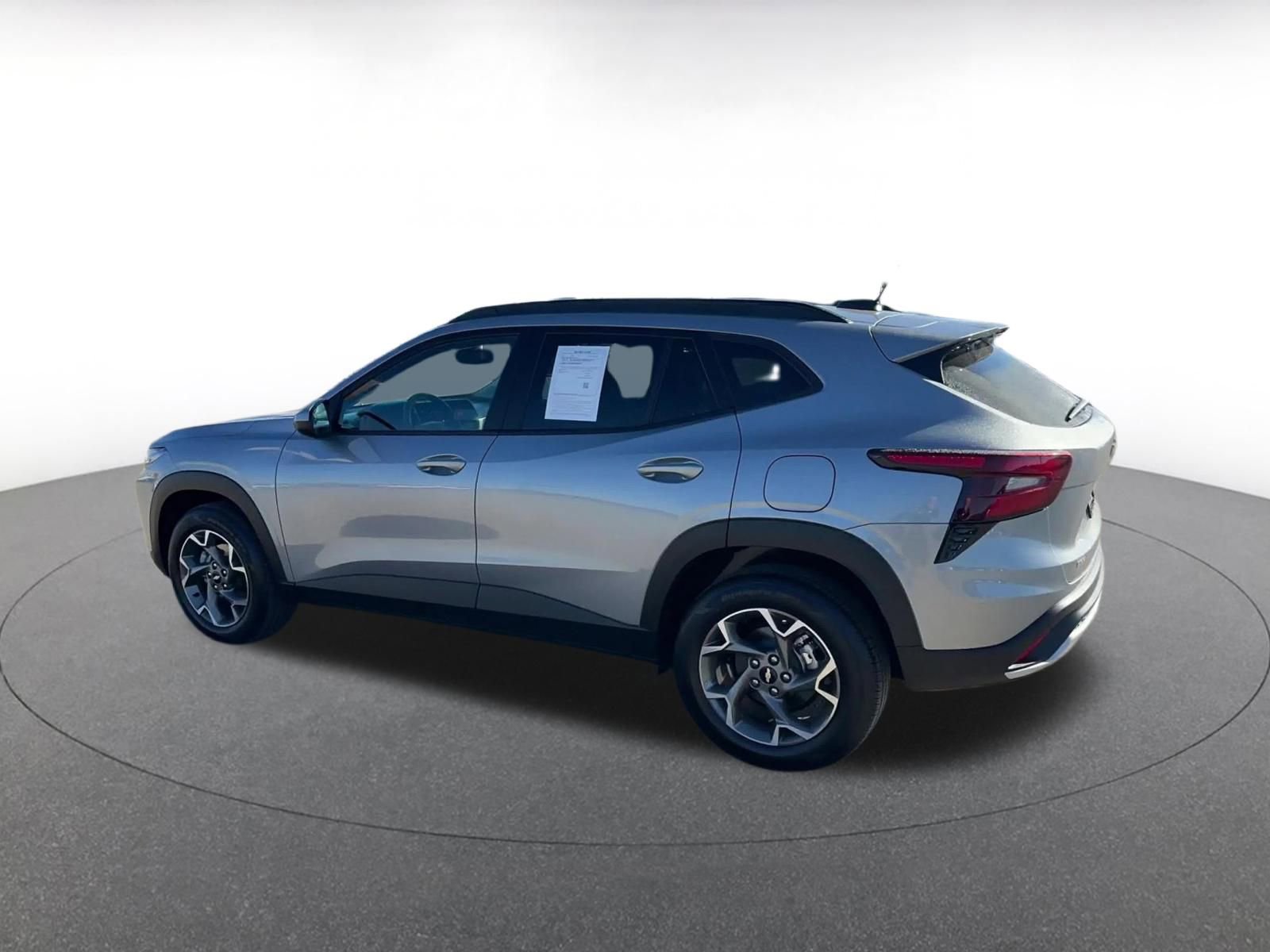 Thumbnail: 2025 Chevrolet Trax - 10