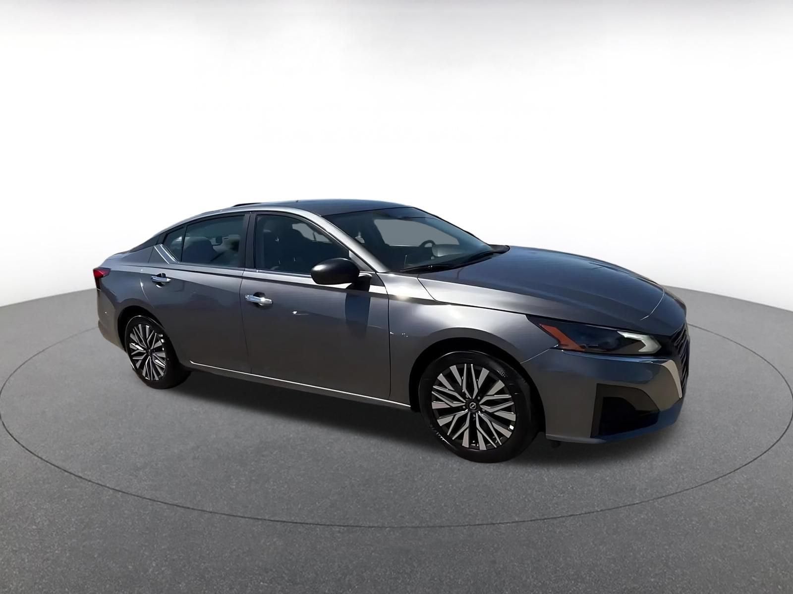 Thumbnail: 2025 Nissan Altima - 2