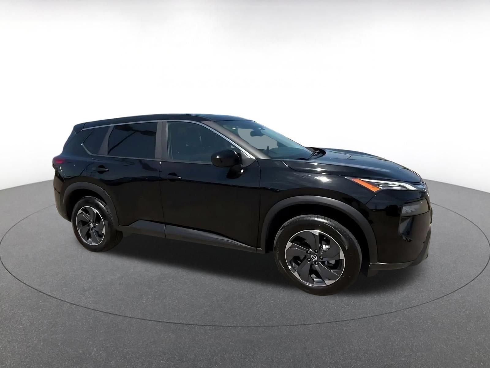 Thumbnail: 2025 Nissan Rogue - 2