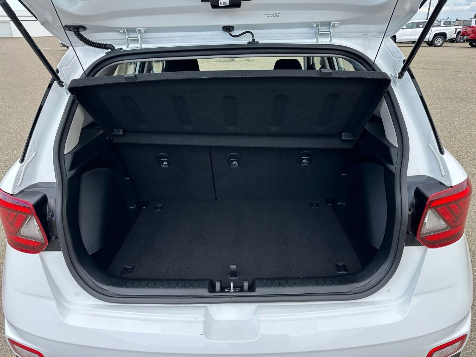 Thumbnail: 2025 Hyundai Venue - 32