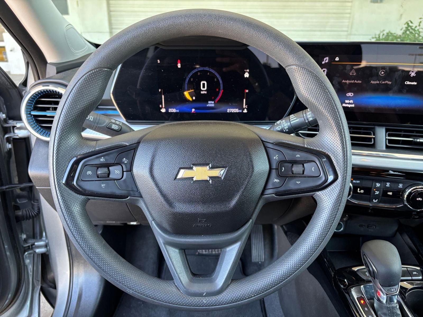 Thumbnail: 2025 Chevrolet Trax - 28
